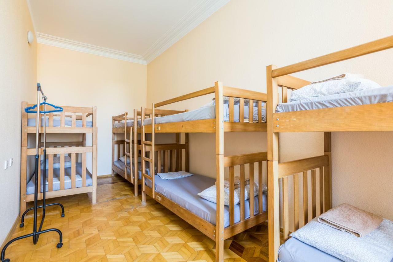 M42 Hostel Tbilisi Exterior foto